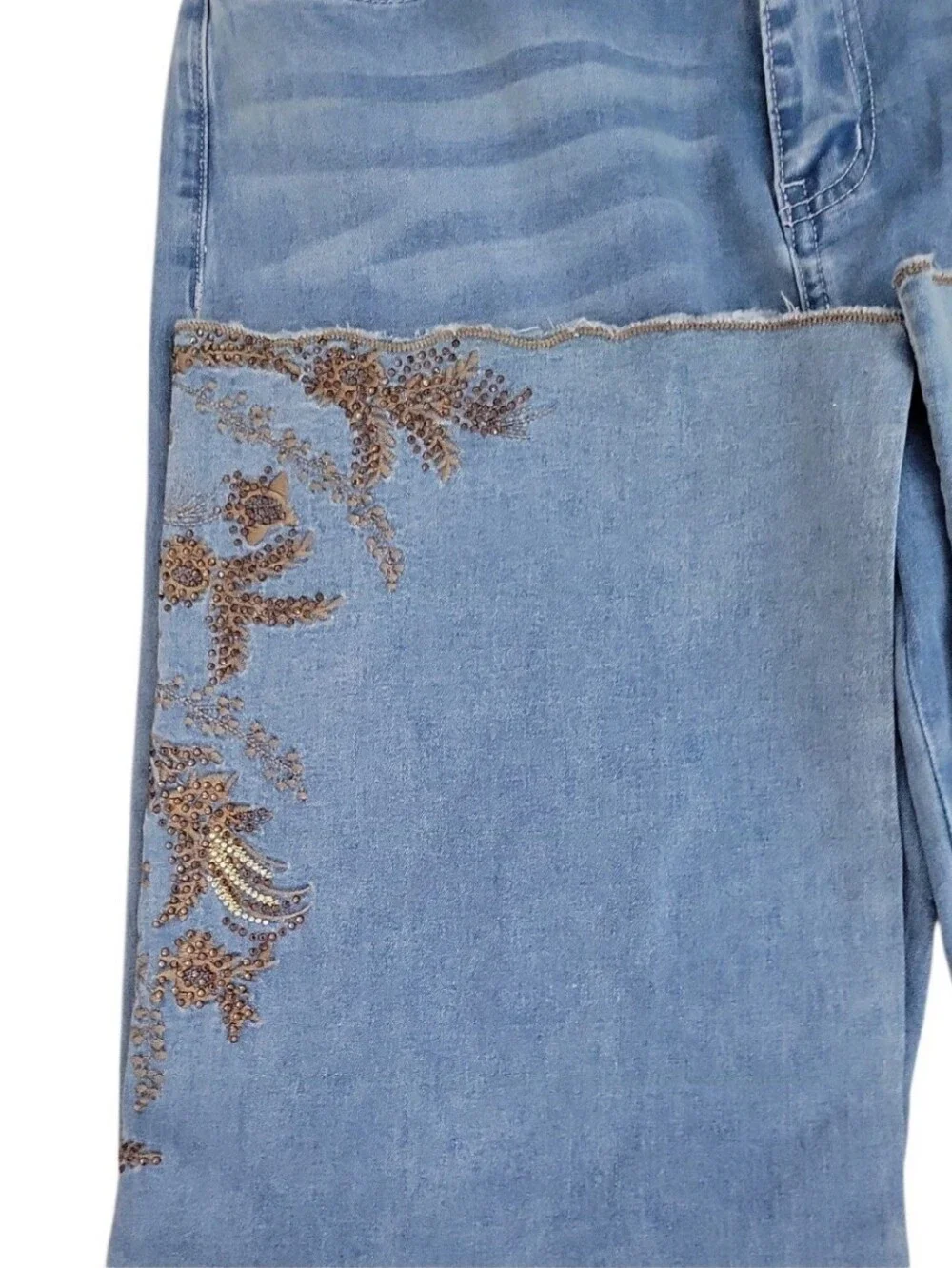 A.Z.I. Embroidered Light Blue Wide-Leg Lightweight Jeans Size 10